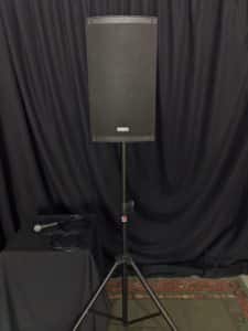 Party Pack speaker, table & microphone